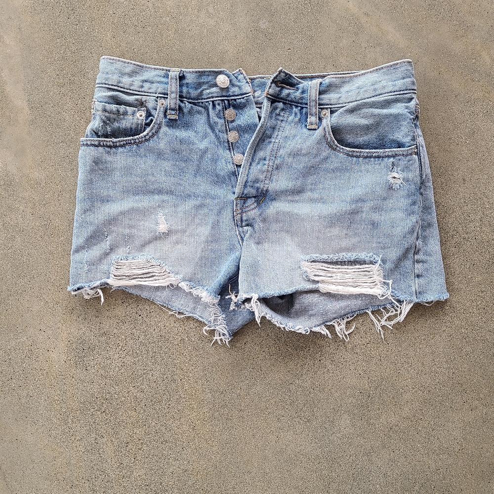 Free People denim shorts size 27